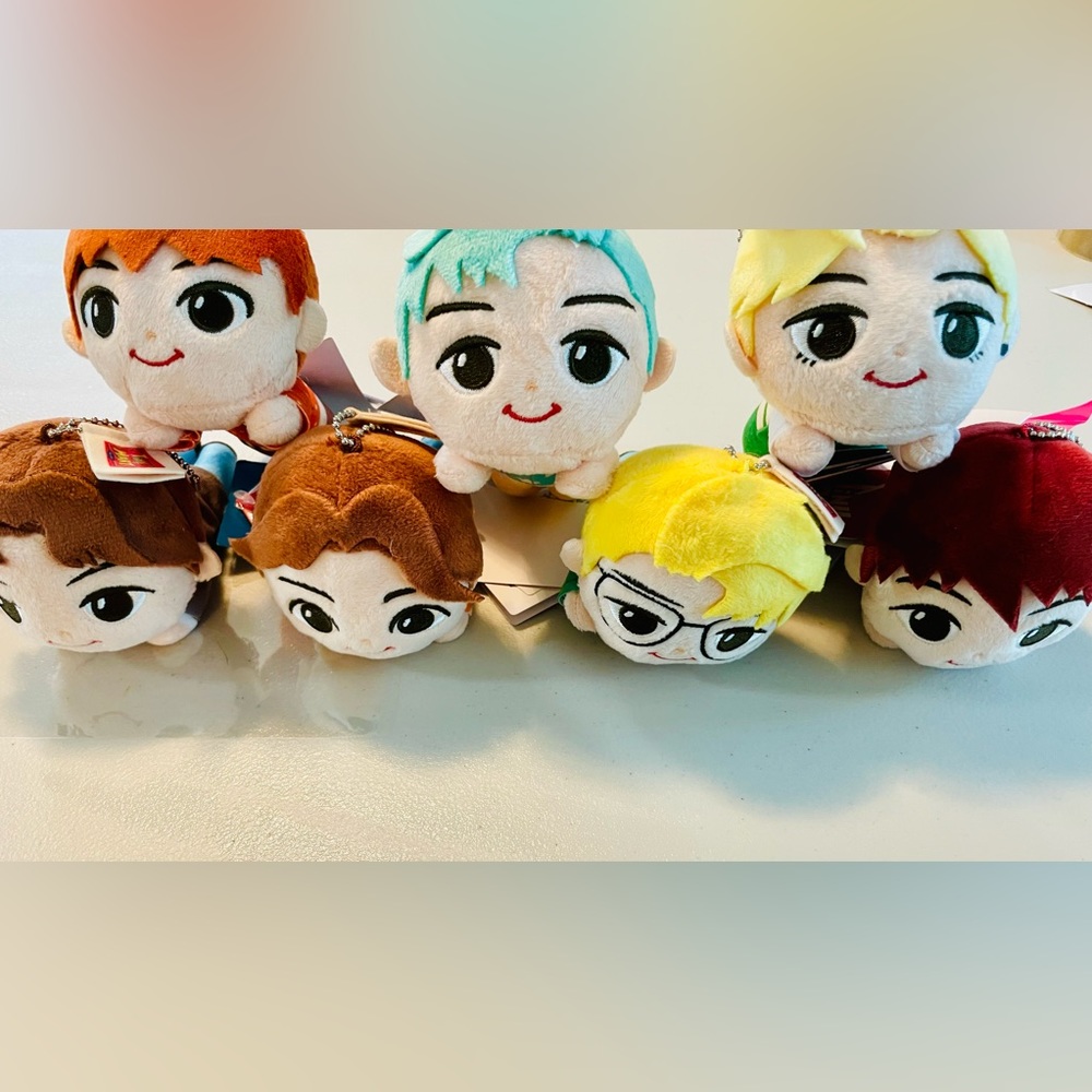 Tinytan Tinymart Nesoberi Keychain Plushie

BTS Official Merchandise